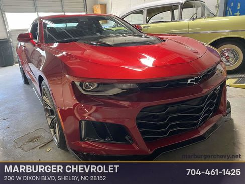Used 2022 Chevrolet Camaro ZL1 RWD image 1