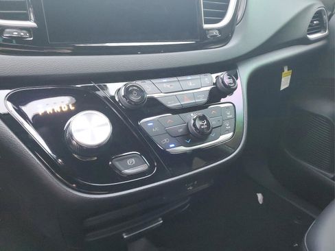 New 2026 Chrysler Voyager LX image 20