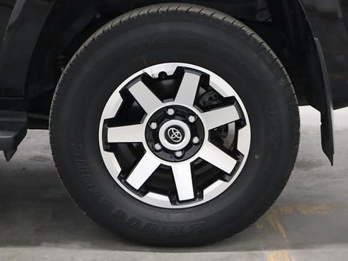 Used 2022 Toyota 4Runner TRD Off-Road Premium image 41