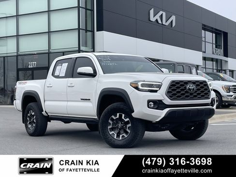 Used 2023 Toyota Tacoma TRD Off-Road image 1