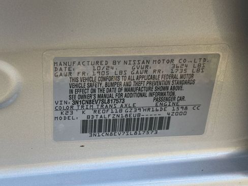 Used 2025 Nissan Versa SV image 27