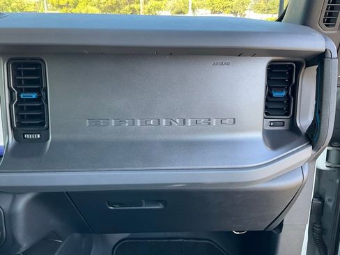 Certified 2024 Ford Bronco Black Diamond w/ Sasquatch Package image 51