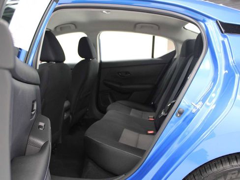 Used 2025 Nissan Sentra SV FWD image 33