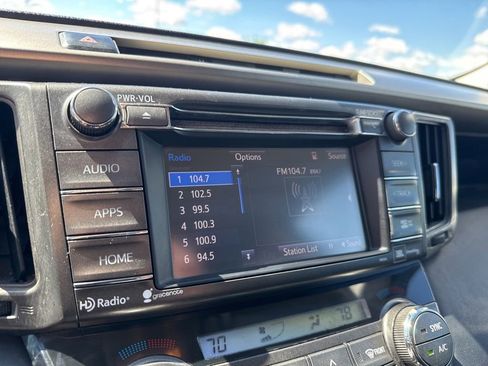 Used 2014 Toyota RAV4 Limited w/ Technology Package AWD/4WD image 19
