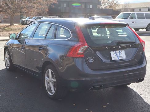 Used 2015 Volvo V60 T5 Premier image 7