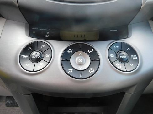Used 2008 Toyota RAV4 Limited AWD/4WD image 13