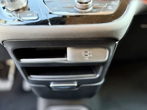 New 2026 Chrysler Pacifica Select image 26