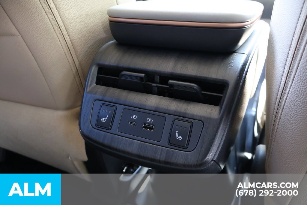 Used 2023 Nissan Ariya AWD image 23
