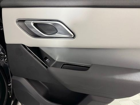 Certified 2025 Land Rover Range Rover Velar S image 27