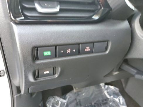 Used 2023 Nissan Sentra SV FWD image 16