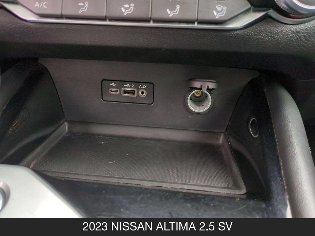 Used 2023 Nissan Altima 2.5 SV FWD image 26