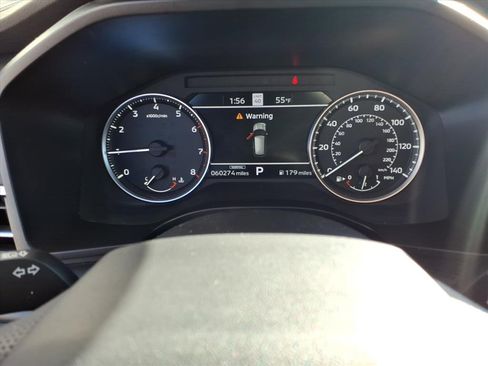 Used 2024 Mitsubishi Outlander SE S-AWC image 12