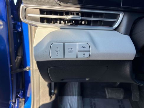 Certified 2023 Hyundai Elantra Limited w/ Cargo Package image 16