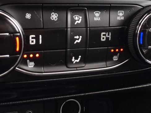 Used 2023 Buick Encore GX Select AWD/4WD image 25