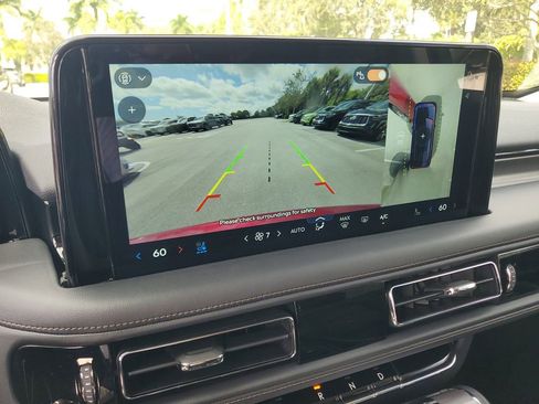 New 2025 Lincoln Aviator 2WD w/ Jet Appearance Package image 29