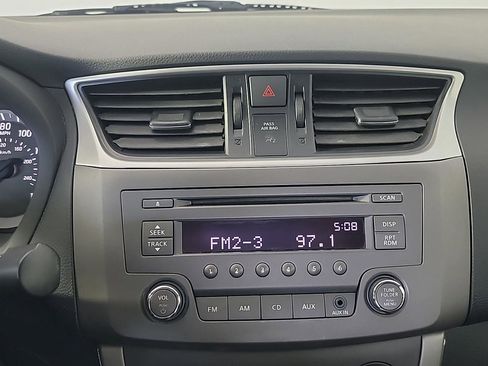 Used 2014 Nissan Sentra SV FWD image 26