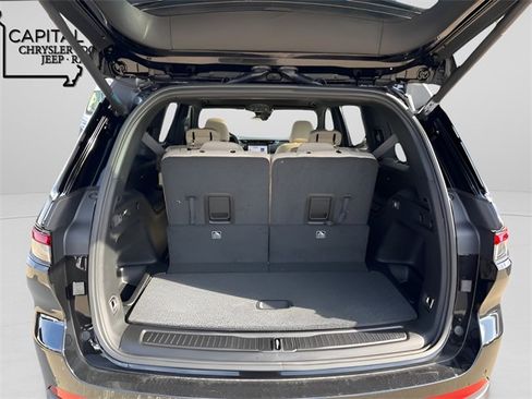 New 2025 Jeep Grand Cherokee L Limited image 28