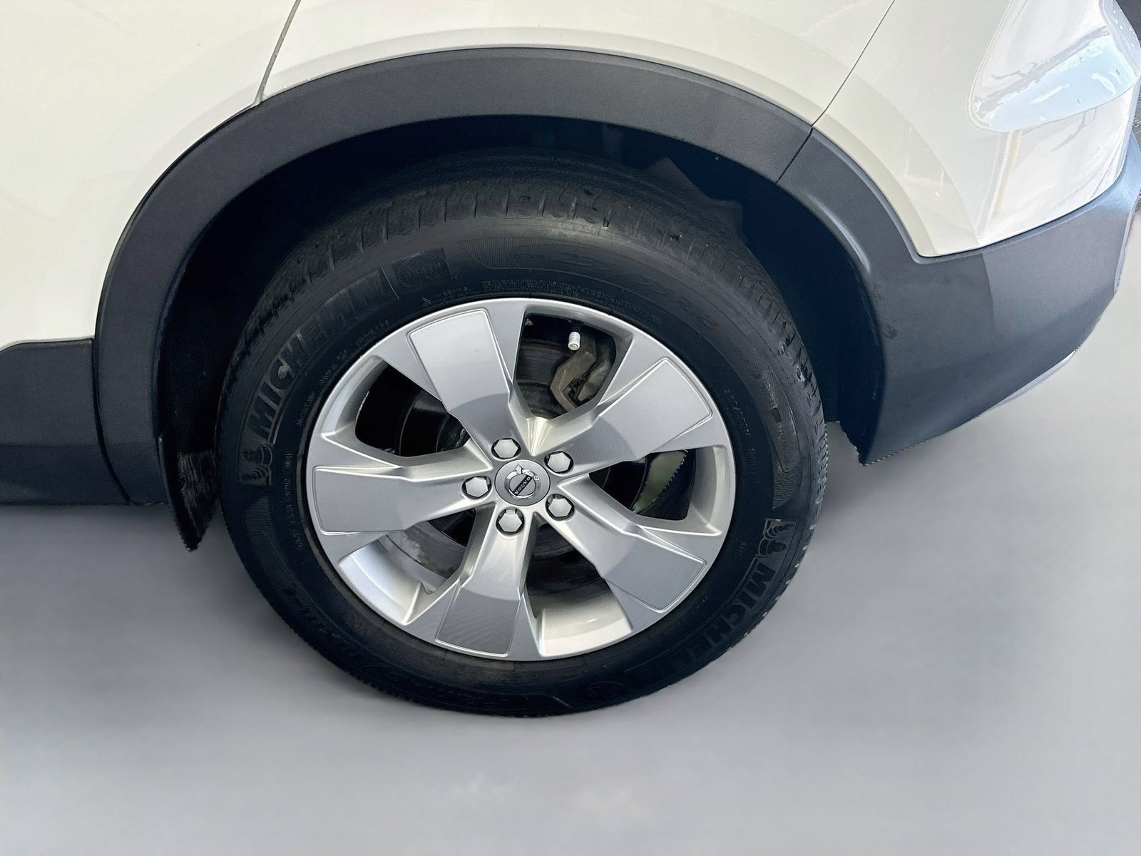 Used 2020 Volvo XC40 T5 Momentum AWD/4WD image 29