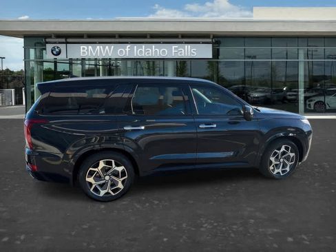 Used 2021 Hyundai Palisade Calligraphy w/ Winter Package image 9