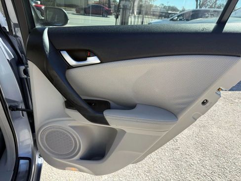 Used 2011 Acura TSX Sedan image 18