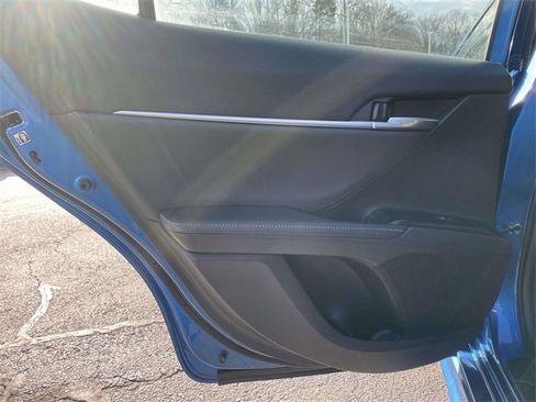 Used 2019 Toyota Camry XSE image 15