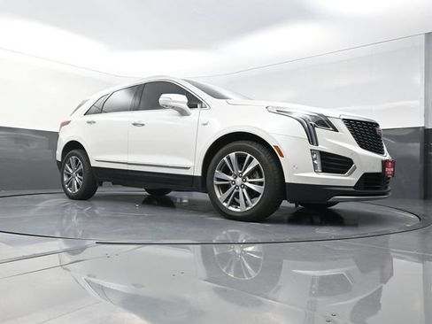 Used 2020 Cadillac XT5 Premium Luxury w/ Platinum Package AWD/4WD image 31