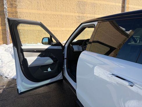 New 2026 Land Rover Range Rover Sport SE AWD/4WD image 10