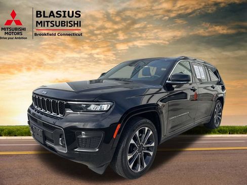 Used 2023 Jeep Grand Cherokee L Overland w/ Luxury Tech Group IV image 6