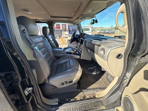 Used 2003 HUMMER H2 w/ Preferred Equipment Group image 14