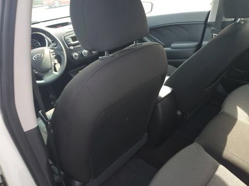 Used 2017 Kia Forte LX FWD image 13