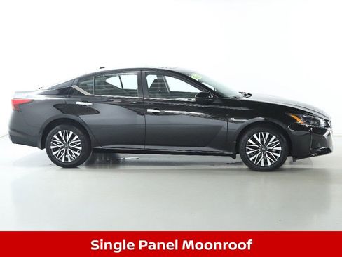 Certified 2023 Nissan Altima 2.5 SV w/ SV Premium Package image 13