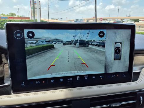 Used 2025 Lincoln Corsair FWD w/ Equipment Group 101A image 12