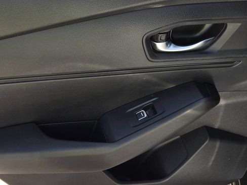 Used 2023 Honda Accord Sport image 10