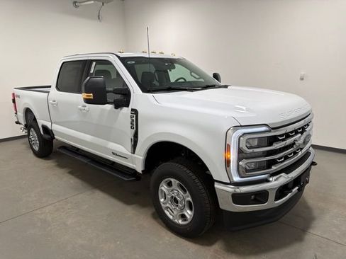 New 2026 Ford F350 XLT w/ XLT Premium Package AWD/4WD image 3