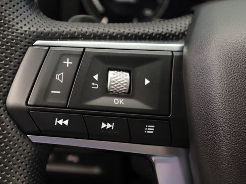 Used 2023 Mitsubishi Outlander SEL AWD/4WD image 19