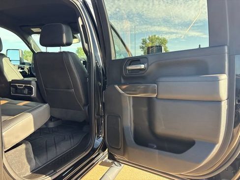 Used 2021 Chevrolet Silverado 2500 LTZ w/ Carhartt Edition AWD/4WD image 38
