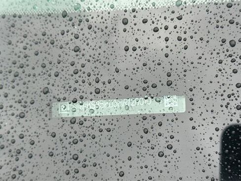 Used 2021 GMC Yukon SLT w/ SLT Luxury Plus Package image 8