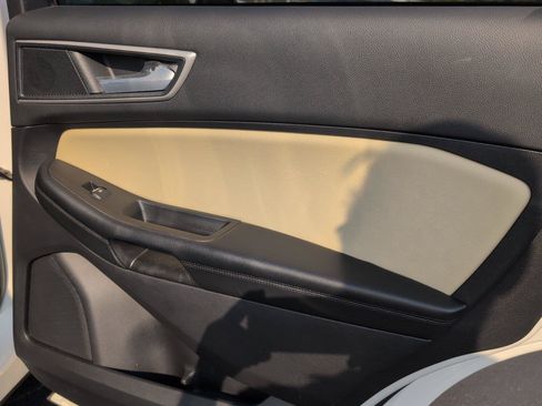 Used 2021 Ford Edge SEL w/ Convenience Package FWD image 35