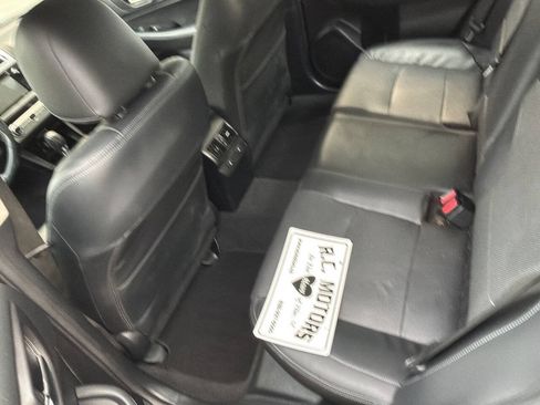 Used 2015 Subaru Legacy 3.6R Limited AWD/4WD image 5