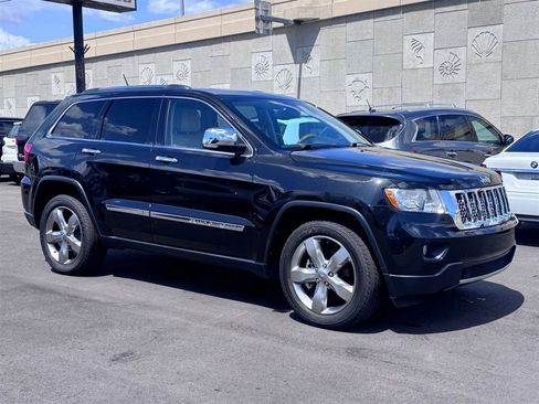 Used 2013 Jeep Grand Cherokee Overland RWD image 7