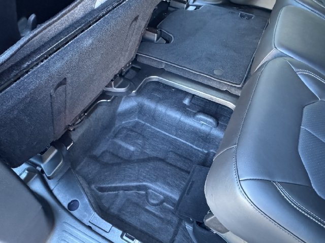 New 2027 Chrysler Pacifica Select FWD image 33