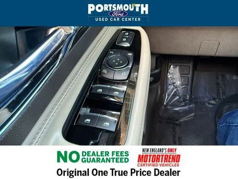 Used 2022 Lincoln Corsair AWD w/ Premium Package image 21