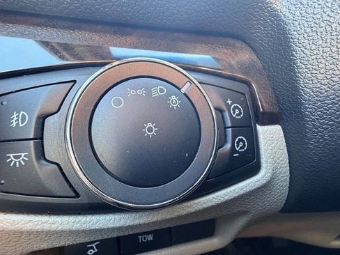 Used 2013 Ford Explorer Limited image 16