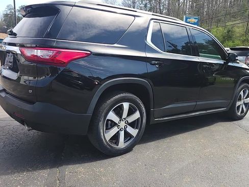 Used 2020 Chevrolet Traverse LT w/ LT Premium Package image 15
