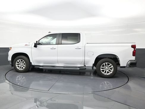 Used 2023 Chevrolet Silverado 1500 LT w/ Z71 Off-Road Package AWD/4WD image 2