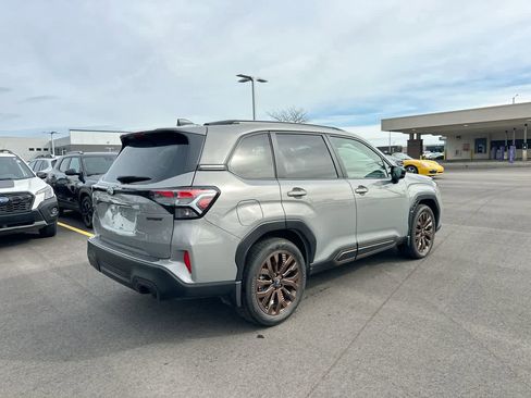 Used 2025 Subaru Forester Sport image 13