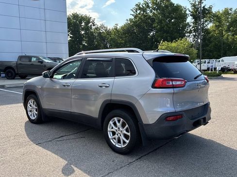 Used 2014 Jeep Cherokee Latitude w/ Comfort/Convenience Group AWD/4WD image 5