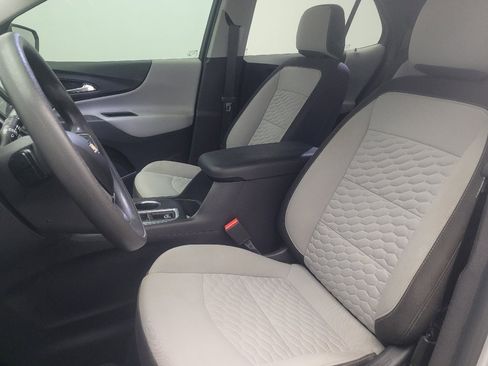 Used 2021 Chevrolet Equinox LS w/ LS Convenience Package FWD image 17