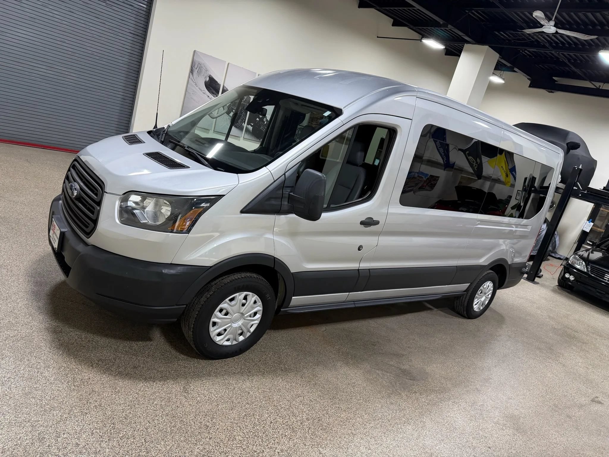 Used 2015 Ford Transit 250 148 Medium Roof RWD image 10
