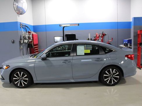 Used 2024 Honda Civic EX image 17